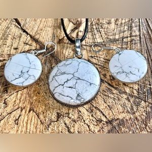 Howlite Magnesite Earrings & Pendant Set